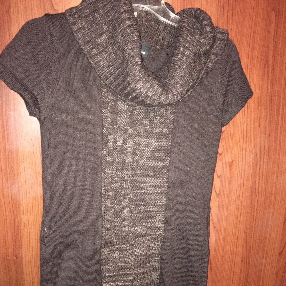 Women’s new with tags brown sweater
